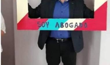 POLICÍA Y AHORA ABOGADO