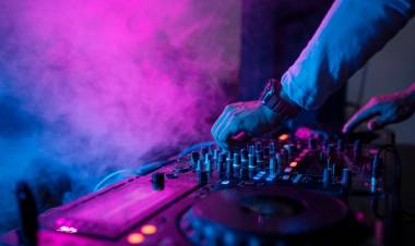 LOS ÚLTIMOS EN VOLVER A TRABAJAR