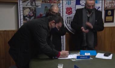 ENTREGA DE SUBSIDIOS PARA CLUBES DE LA LIGA REGIONAL