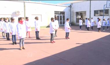 PROMESA DE LEALTAD A LA BANDERA EN EL CE MANUEL BELGRANO 2