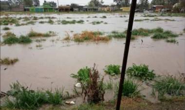 QUEJA DE VECINOS POR EL ESTADO DEL BARRIO CAÑADA CHICA, TRAS LAS LLUVIAS