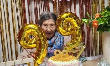 FELIZ CUMPLEAÑOS ABUELA ELENA