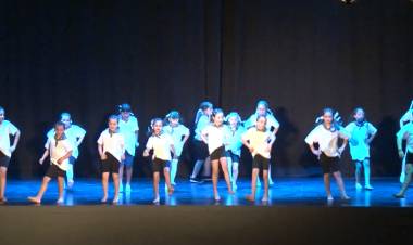 GALA DE CIERRE DE LA ESCUELA DE ARTE VILLA HUIDOBRO