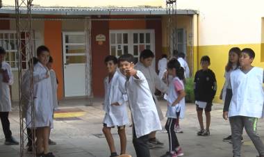 LA ESCUELA CHELI CON VARIOS PROYECTOS ESCOLARES