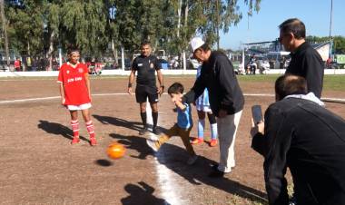 QUEDO INAUGURADO EL TORNEO DE FÚTBOL FEMENINO "ANA DANIELE"