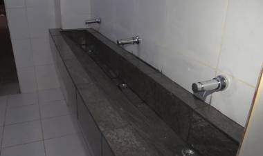 FINALIZA LA OBRA DE LOS BAÑOS DE VARONES EN EL GIGANTE DEL VILLA