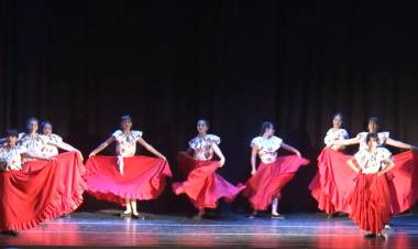 GALA DE DANZAS EN LA SALA DEL SPORTING