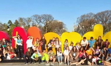 EL GRUPO DE LA PASTORAL DE JÓVENES VIAJÓ A UN ENCUENTRO EN MENDOZA