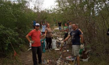 LOS AUTOCONVOCADOS CAÑADA VERDE SIGUEN CON SU ARDUA TAREA
