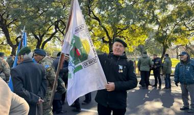 EL VETERANO DE MALVINAS RAUL ERRECALDE PARTICIPÓ DEL ACTO NACIONAL POR EL 9 DE JULIO