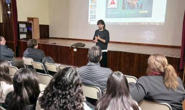 DISERTACIÓN EN PELIGROS DEL JUEGO Y APUESTAS ONLINE