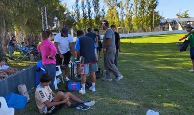 EL CA TIGRE REALIZÓ UNA PRUEBA DE JUGADORES EN EL FC VILLA HUIDOBRO