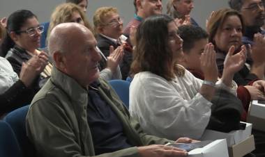 SENTIDO HOMENAJE A LOS HÉROES DE MALVINAS