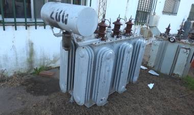 LA ROTURA DE UN TRANSFORMADOR DEJÓ A BARRIO NORTE SIN ELÉCTRICIDAD