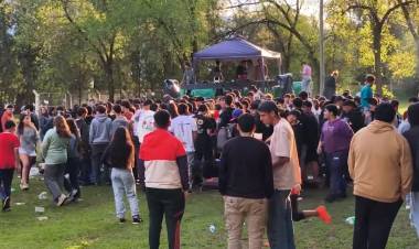 FESTEJOS POR EL DÍA DE LA PRIMAVERA EN EL VIVERO PARQUE