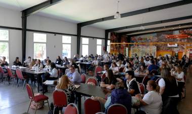 FORMADOR DE FORMADORES PRESENTE EN CONGRESO INTERNACIONAL