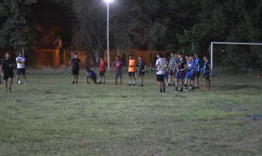 JUVENTUD SE PREPARA Y SE REFUERZA PENSANDO EN EL PRÓXIMO TORNEO APERTURA