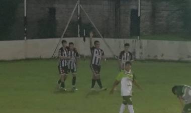 EL VILLA VENCIÓ A SARMIENTO Y SUMÓ SU PRIMERA VICTORIA