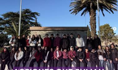 LA RAAC Y EL CENTRO DE ESTUDIANTES DEL ILSC COLOCARON CESTOS PARA COLILLAS DE CIGARRILLOS