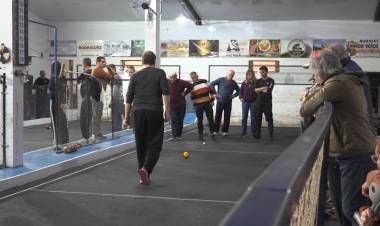 BOCHAS: SE ESTRENARON LAS CANCHAS CON UN GRAN TORNEO