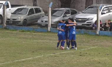 JUVENTUD ARRANCO EL CLAUSURA SUMANDO