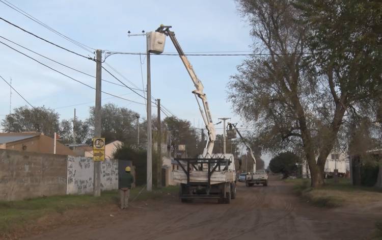 LA COOPERATIVA VIENE REALIZANDO DIFERENTES MEJORAS EN EL SECTOR DE REDES