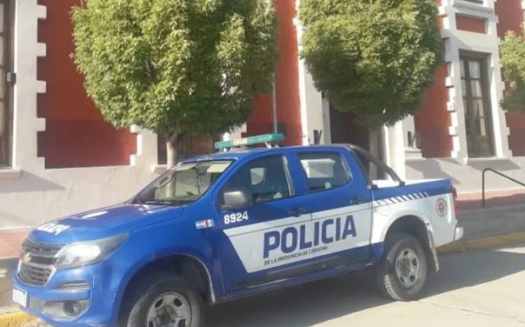 UNA PERSONA CON HERIDAS DE GRAVEDAD TRAS SER EMBESTIDA POR UN VEHICULO