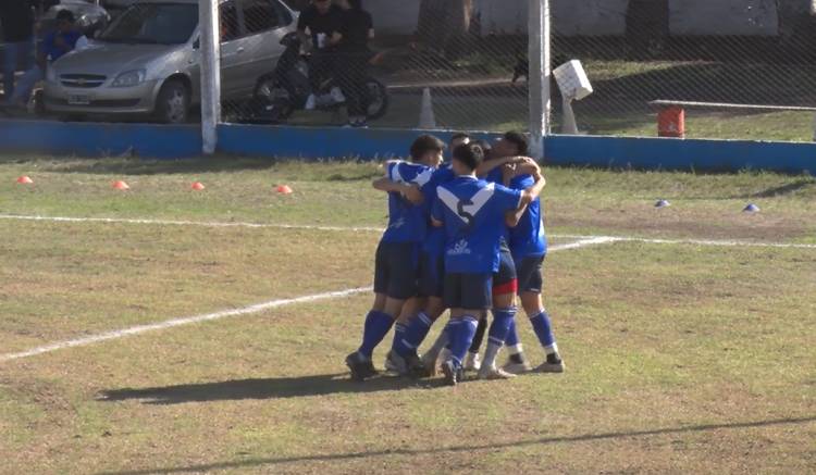 JUVENTUD CONTINÚA POR LA SENDA DE LA VICTORIA