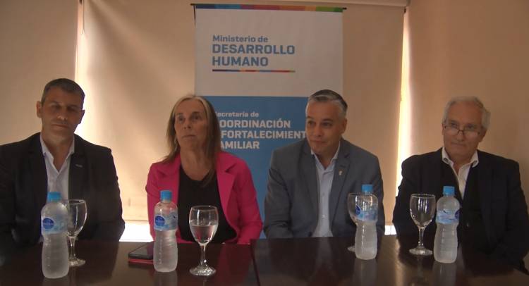 VISITA DE LA MINISTRA DE DESARROLLO HUMANO