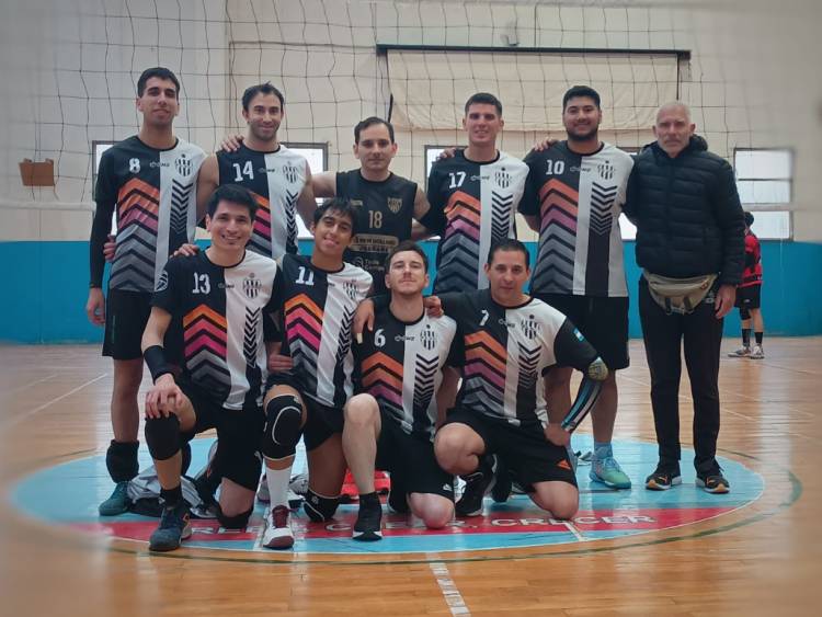 LOS CHICOS DEL VOLEY DEL VILLA CLASIFICARON A LOS PLAY OFF EN RÍO IV