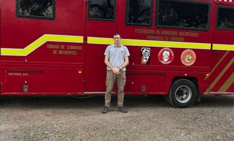 BOMBERO HUIDOBRENSE EN EL DERRUMBE DEL HOTEL DE VILLA GESEL