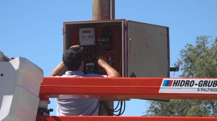 LA TORMENTA DEJO VARIOS PROBLEMAS EN LAS LINEAS ELÉCTRICAS