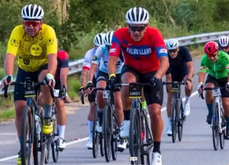 CICLISMO: MATIAS LUBRINA CORRIÓ UNA ETAPA INTERNACIONAL DEL TOUR DE FRANCE
