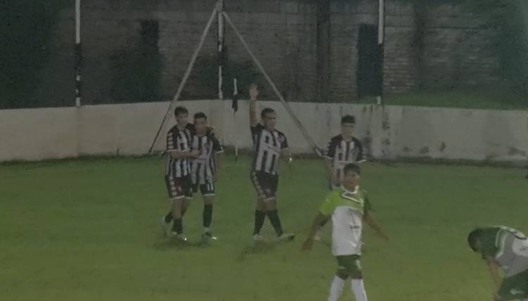 EL VILLA VENCIÓ A SARMIENTO Y SUMÓ SU PRIMERA VICTORIA