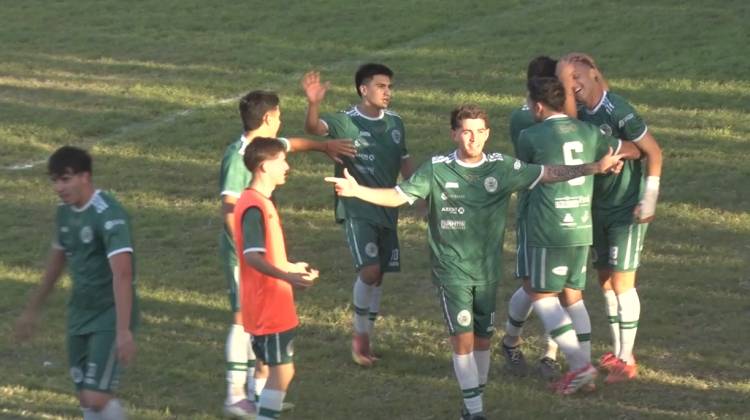 EL VILLA PERDIÓ CON NELSON Y COMPLICÓ SU CLASIFICACIÓN