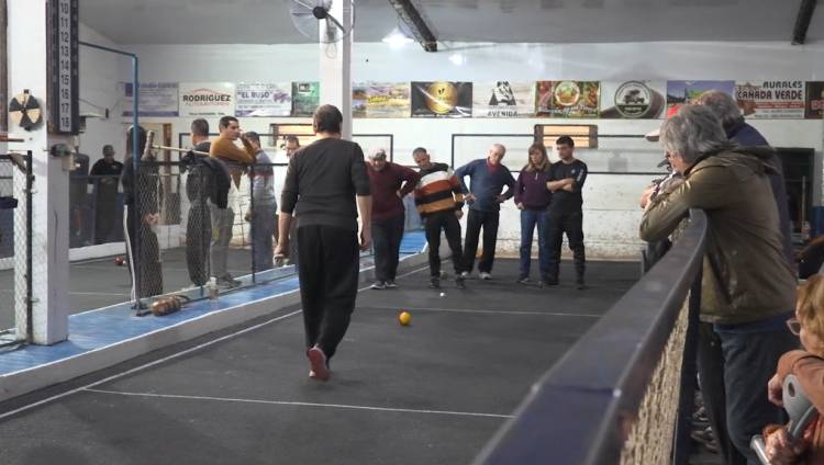 BOCHAS: SE ESTRENARON LAS CANCHAS CON UN GRAN TORNEO